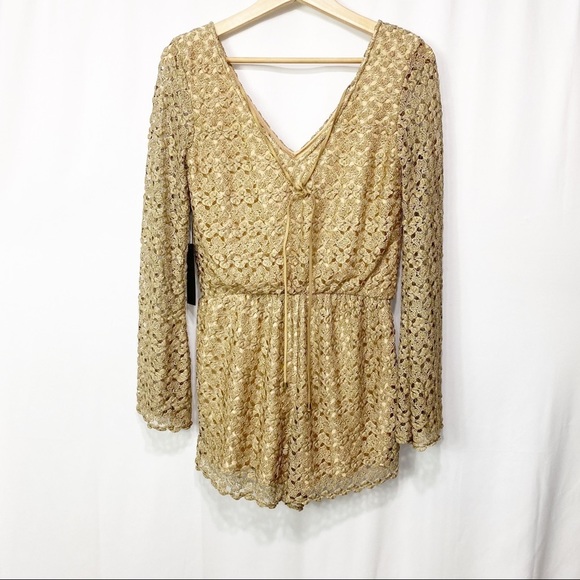 NWT-Dolce Vita Gold Lace Crochet Romper M - Picture 5 of 10